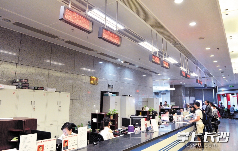 吉安同城24小时医保提取(同城医保卡转移怎么办理)